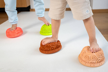 Półkula sensoryczna do masażu ŻÓŁW beżowa 1 szt. Tullo